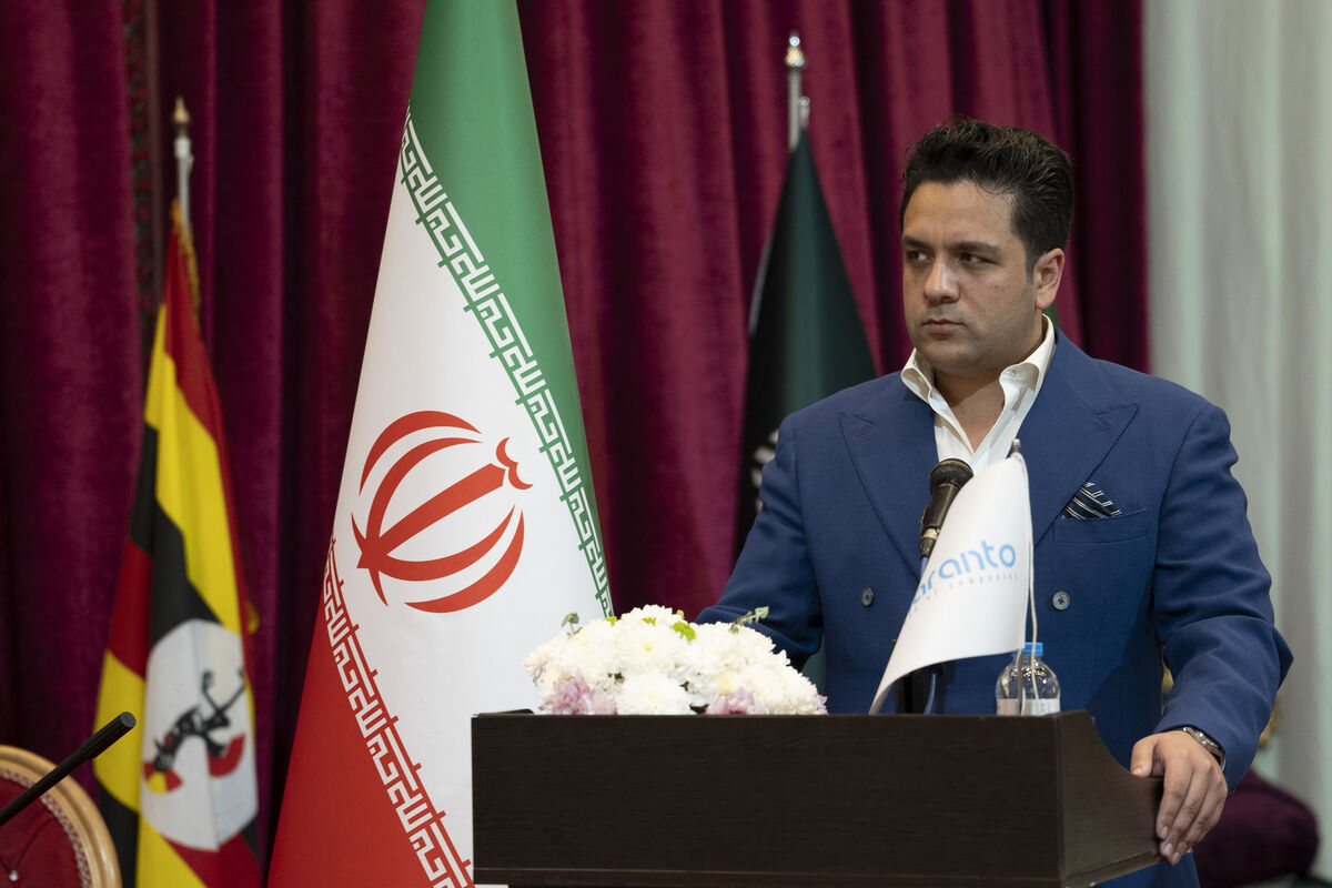 دیپلماسی فنجان و زعفران| توسعه تجارت با طعم فرهنگ و آداب معاشرت